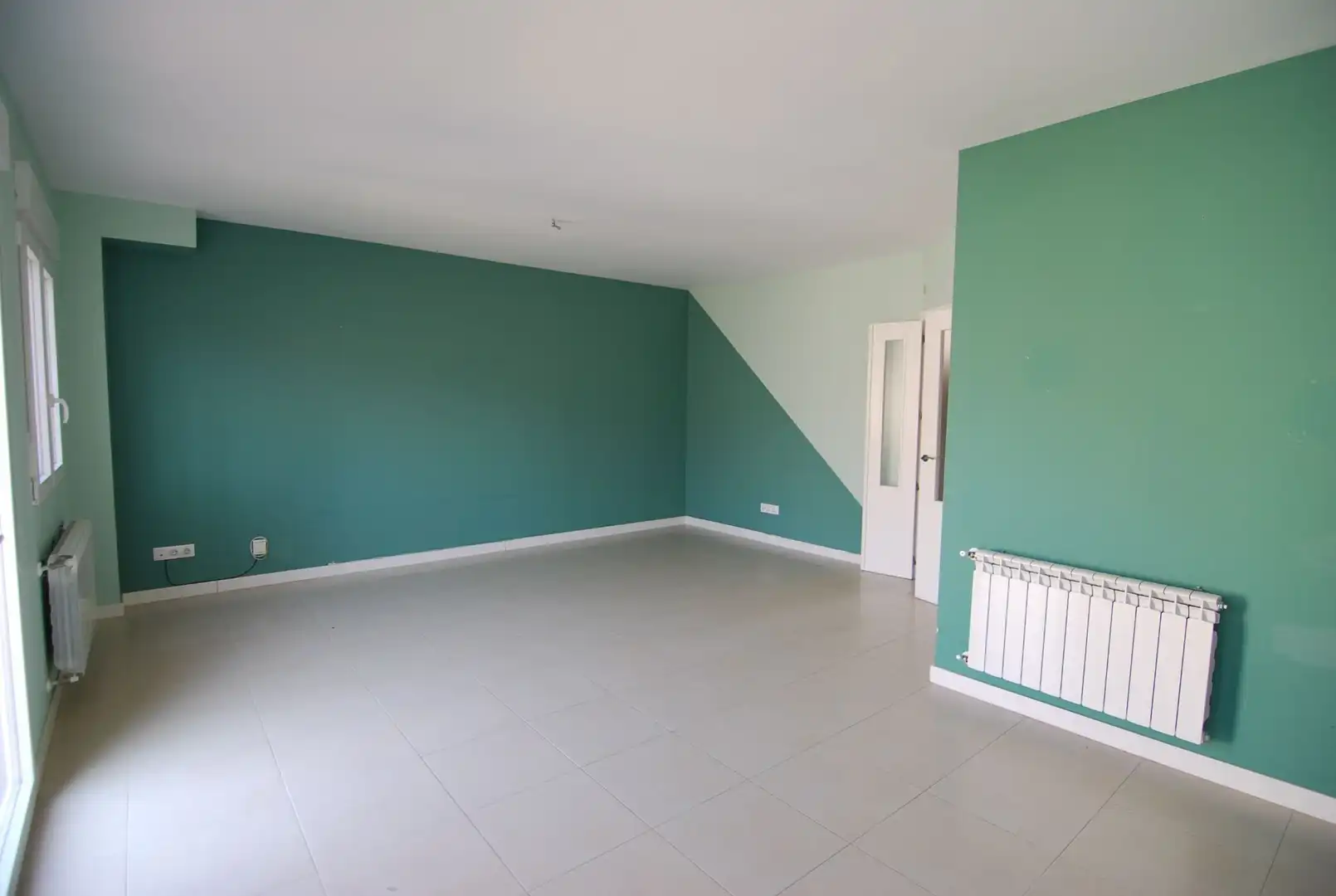 Sala d'estar de Casa o xalet en venda en San Martín de la Vega amb Calefacció