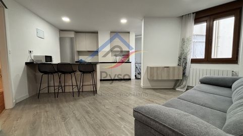 Foto 2 de Piso de alquiler en Avenida de Valdecilla, Cuatro Caminos, Santander