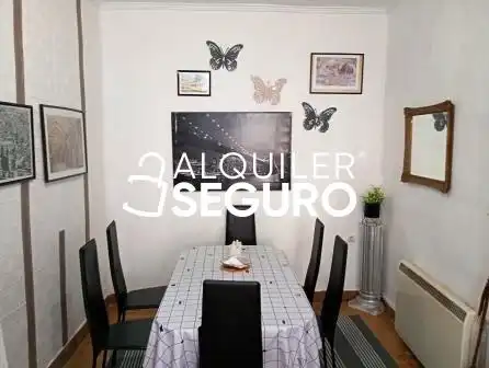 Comedor de Piso de alquiler en Miranda de Ebro con Calefacción, Terraza y Amueblado