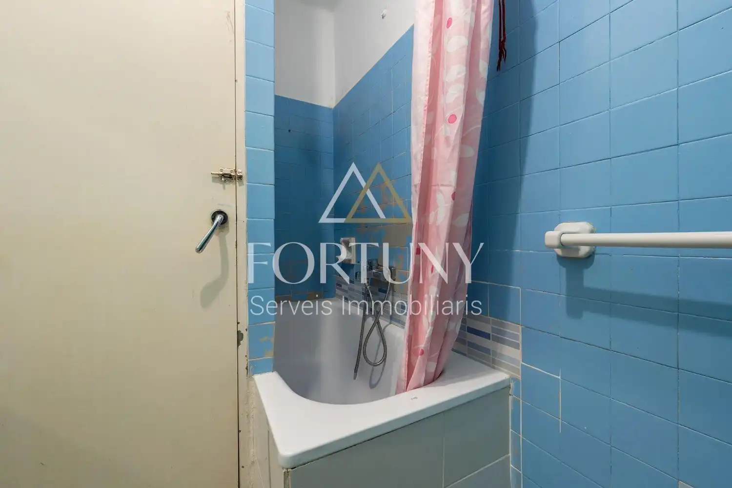 Bathroom of Flat for sale in Reus