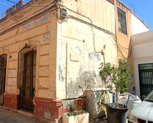 Vista exterior de Casa adosada en venda en  Almería Capital