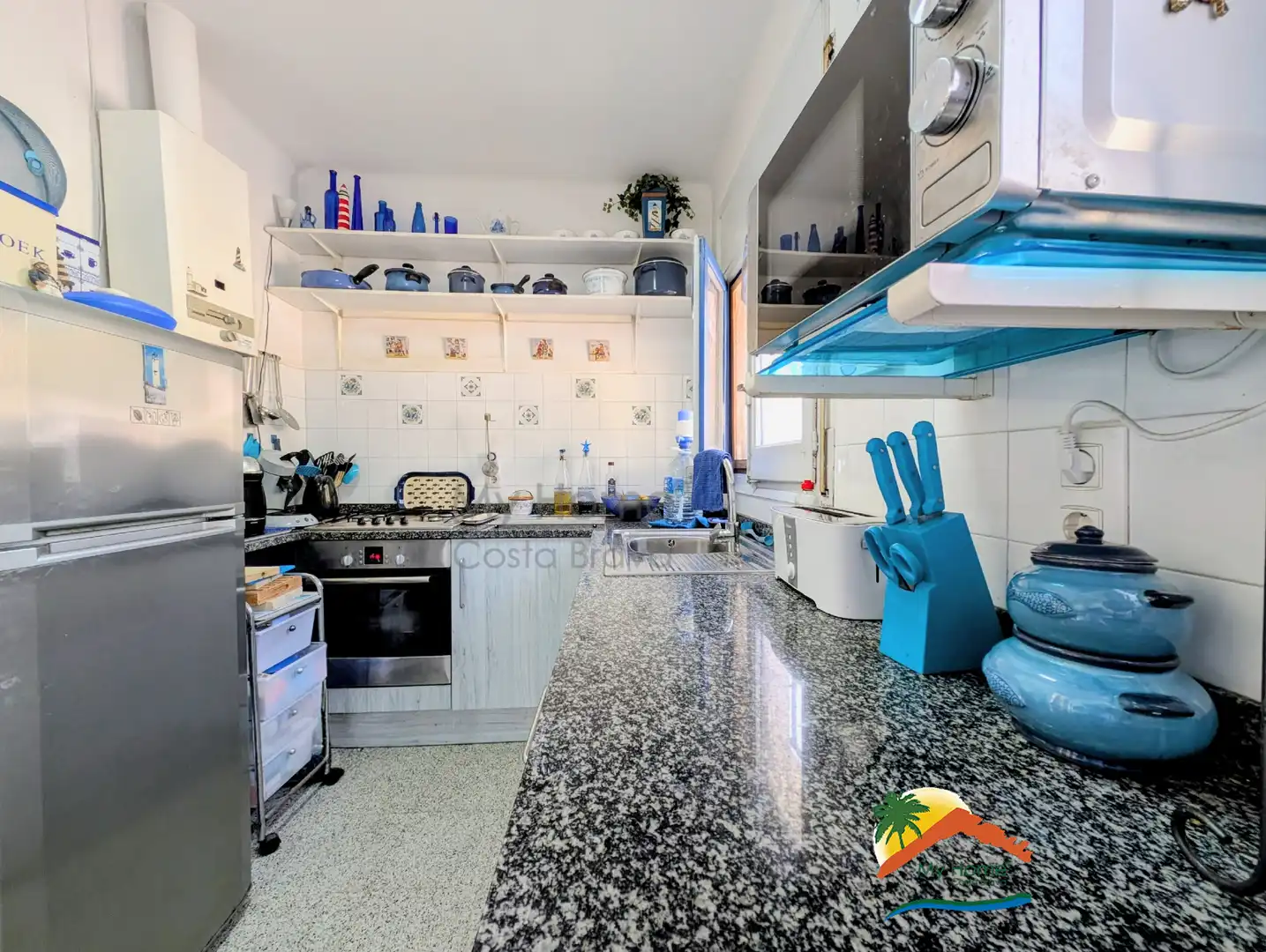 Cuina de Casa o xalet en venda en Lloret de Mar amb Jardí privat, Terrassa i Piscina