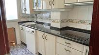 Cuina de Pis en venda en Oviedo  amb Traster i Moblat
