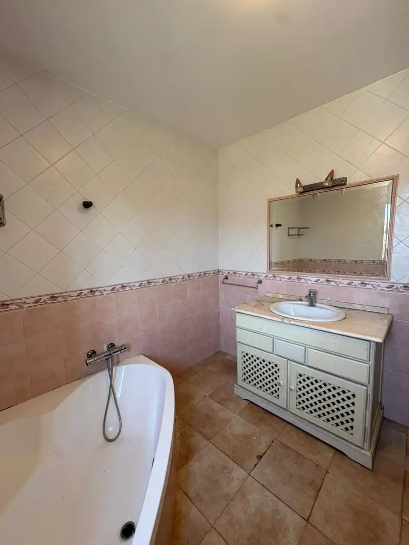 Bany de Casa o xalet en venda en Chiclana de la Frontera amb Jardí privat