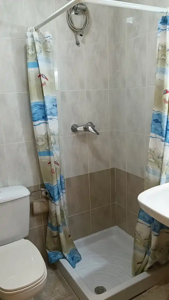 Badezimmer von Wohnungen zum Verkauf in Xeraco mit Klimaanlage, Privatgarten und Terrasse