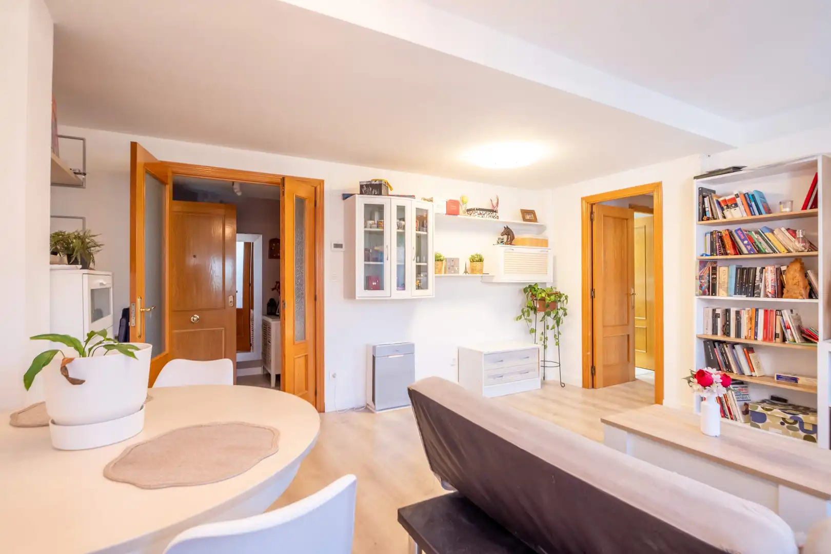 Wohnzimmer von Erdgeschoss zum Verkauf in Zaragoza mit Klimaanlage, Heizung und Terrasse