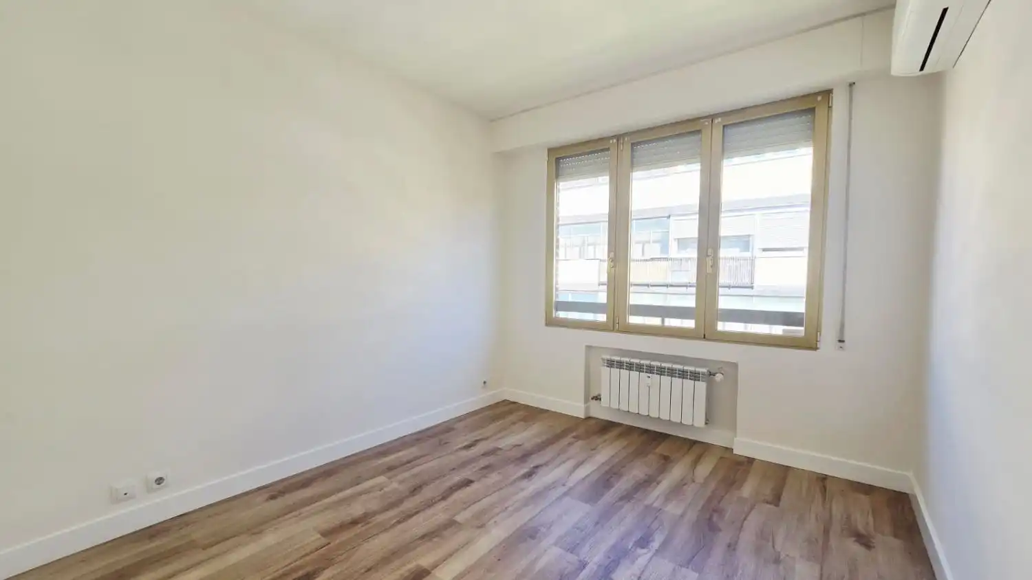 Flat with terrace to rent in del General Pardiñas, imagen 14
