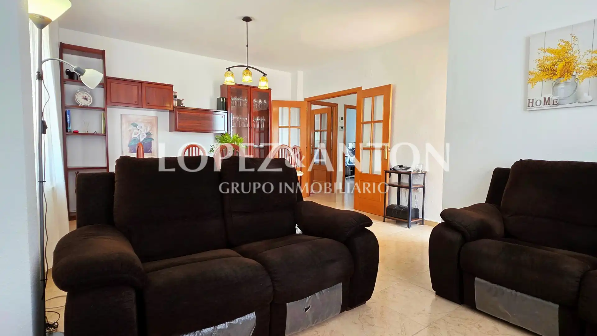 Sala de estar de Casa o chalet en venta en L'Eliana con Aire acondicionado, Calefacción y Jardín privado