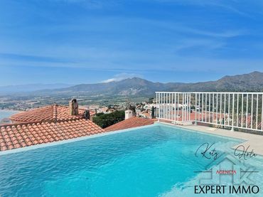 Casa con piscina in vendita a de la Pujada del Puig Rom