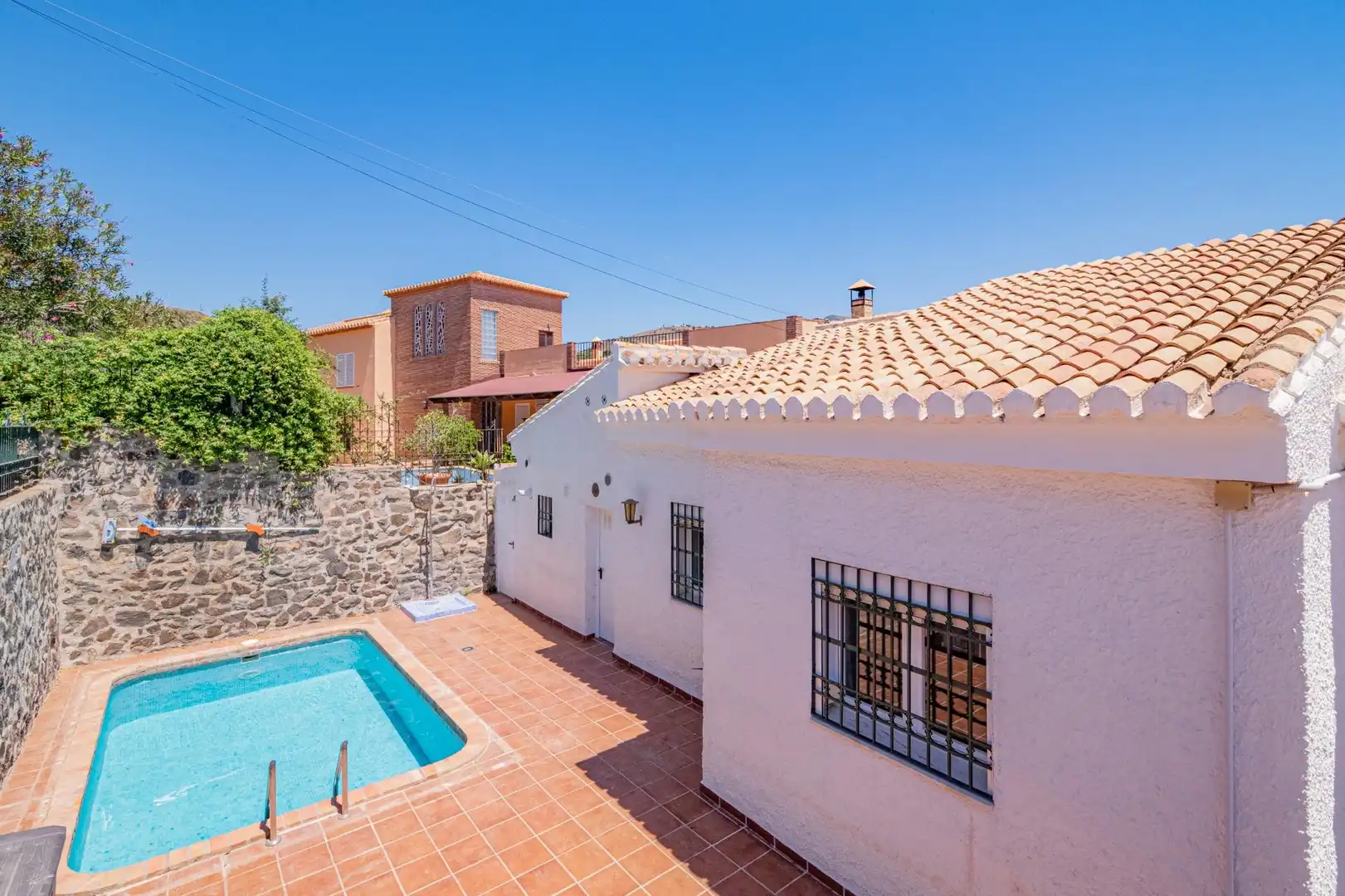 Vista exterior de Casa o chalet en venta en Almuñécar con Terraza y Piscina
