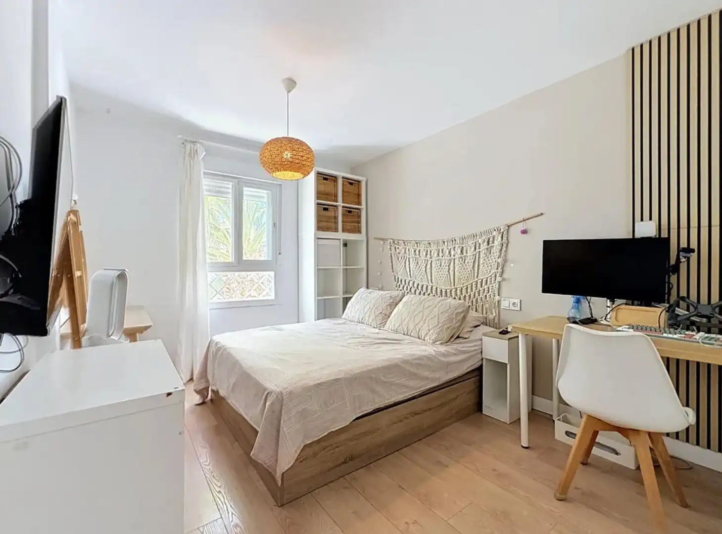 Habitación de Piso de alquiler en Málaga con Aire acondicionado, Terraza y Amueblado