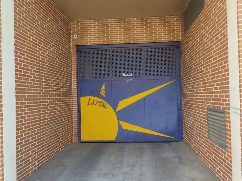 Parkplatz von Garage zur Miete in San Andrés del Rabanedo