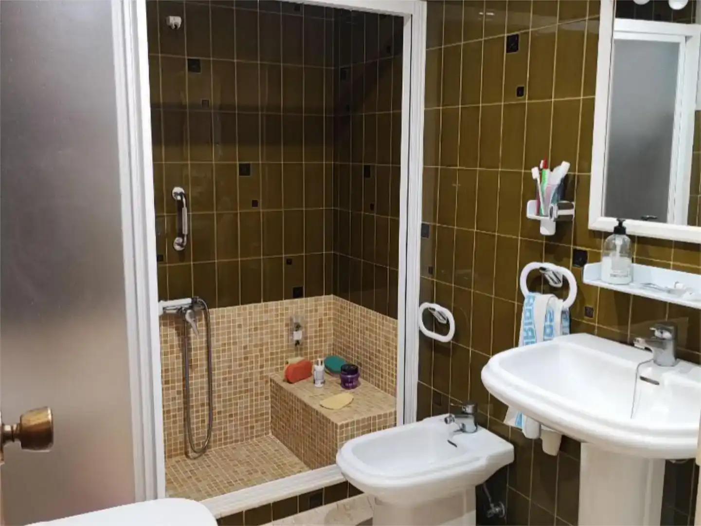 Baño de Piso en venta en Gandia con Aire acondicionado, Terraza y Balcón