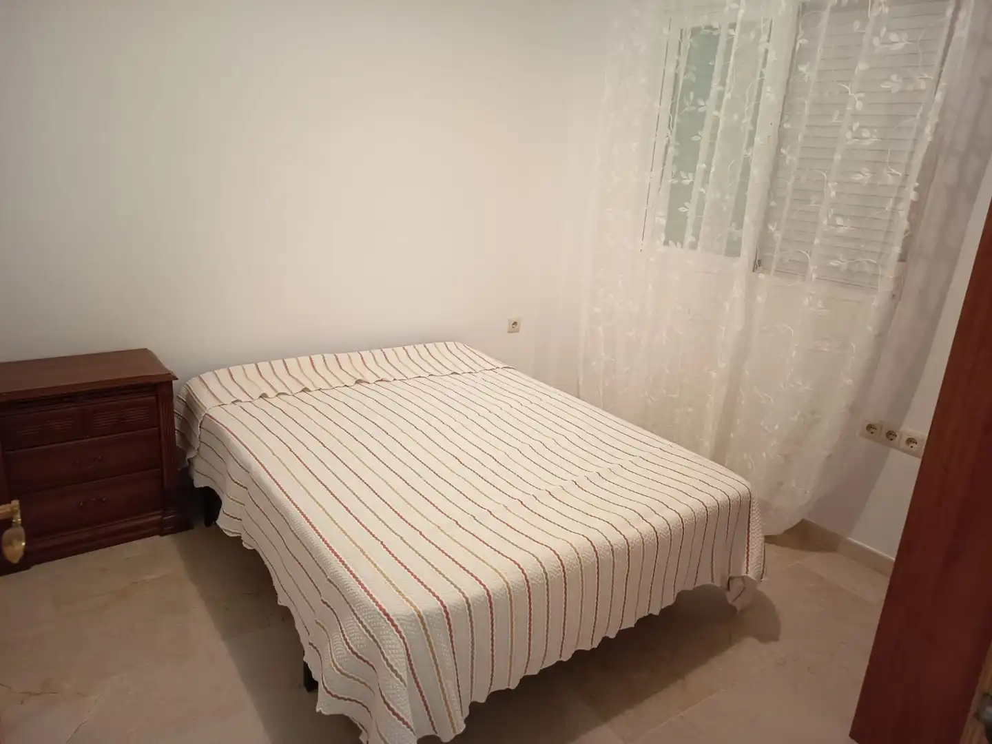 Schlafzimmer von Wohnung zur Miete in La Malahá