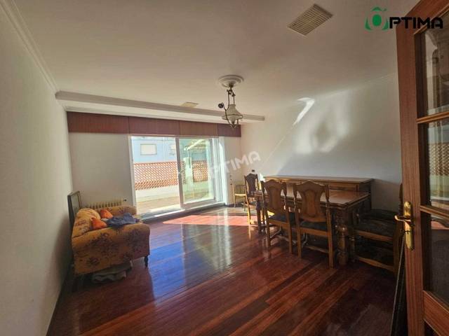 Piso en Venta en Noia