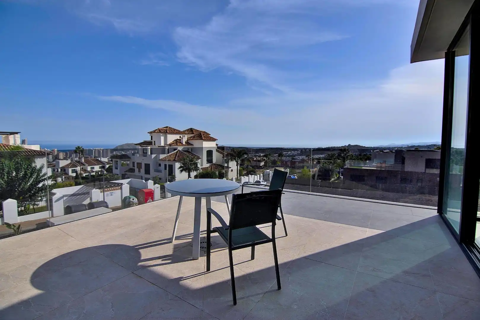Villa con piscina in vendita a Golf Bahía, imagen 47