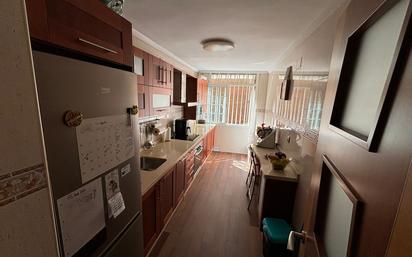 Kitchen of Flat for sale in  Sevilla Capital