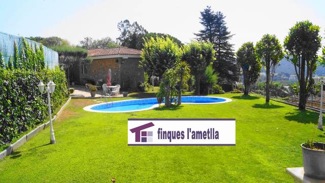 Casa-chalet en Venta en Bigues i Riells del Fai