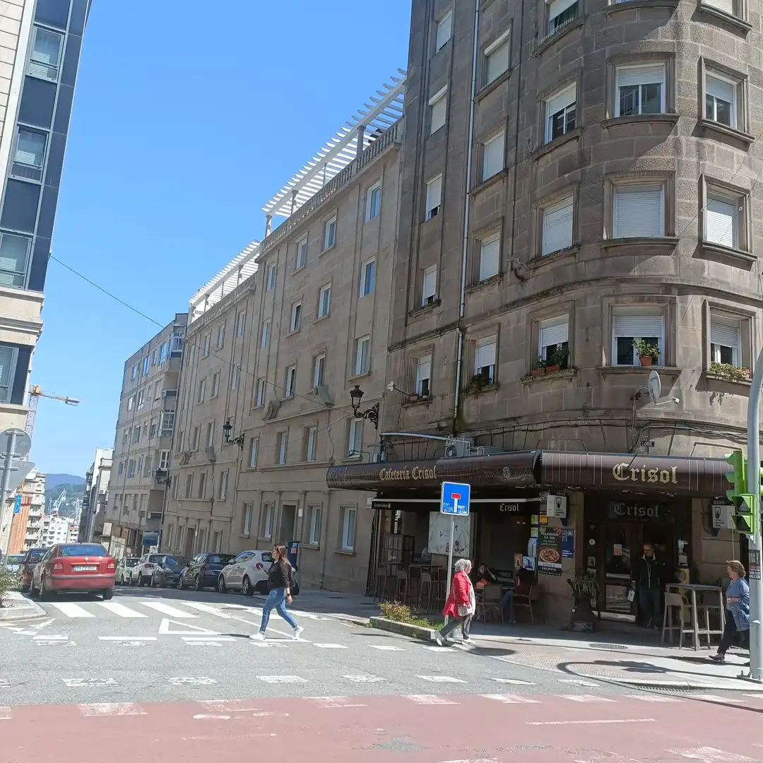 Außenansicht von Dachboden zur Miete in Vigo  mit Heizung, Terrasse und Ofen