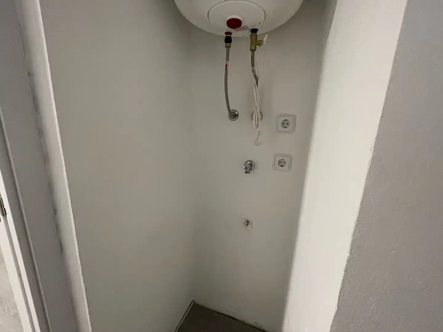 Bany de Àtic en venda en L'Hospitalet de Llobregat amb Terrassa