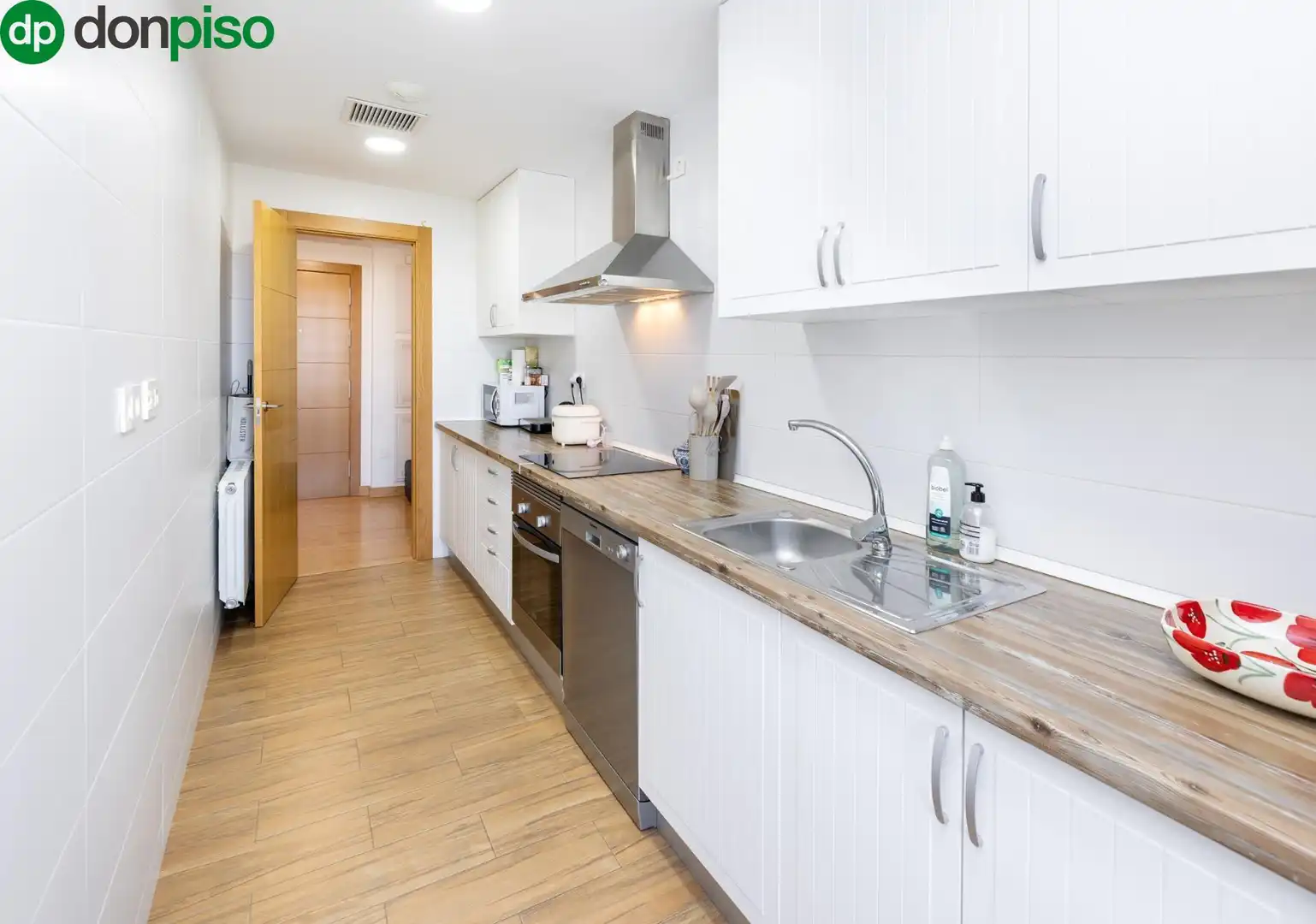 Flat for sale in Avenida DE LA ILUSTRACION, 115, Campus de la Salud