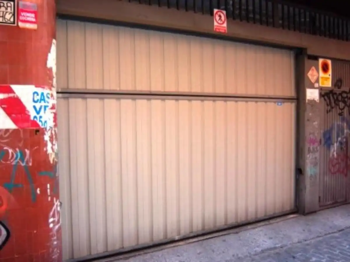 Aparcament en venda a C/. AFAN DE RIBERA.  PORTAL 7 7
