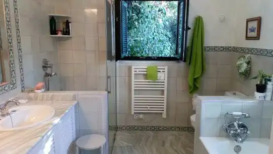 Bany de Casa o xalet de lloguer en Sotogrande amb Aire condicionat, Calefacció i Jardí privat