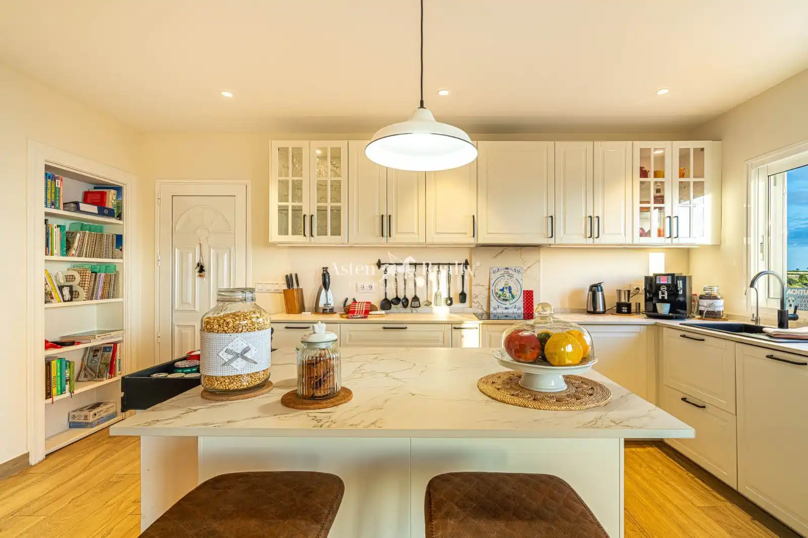 Cocina de Casa o chalet en venta en Santiago del Teide con Aire acondicionado, Calefacción y Piscina
