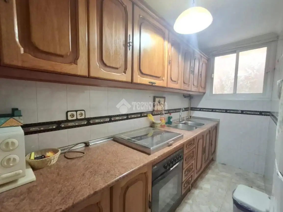 Casa aparellada en venda a La Carolina, imagen 5