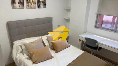 Photo 4 of Flat to rent in Calle Segismundo Moret, Parque Victoria Eugenia, Málaga