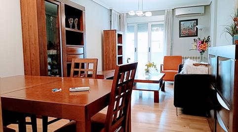 Foto 3 von Wohnung zur Miete in Deyanira, Rejas,  Madrid Capital