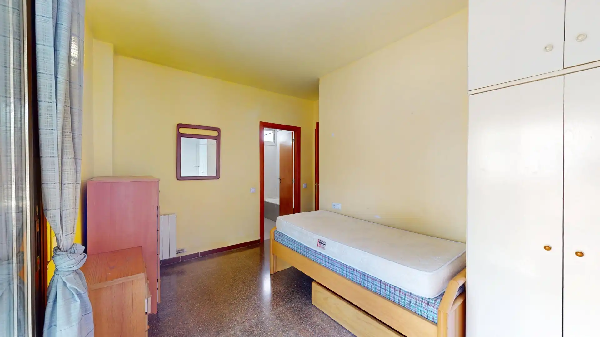 Schlafzimmer von Wohnung zum Verkauf in Barcelona mit Heizung und Balkon