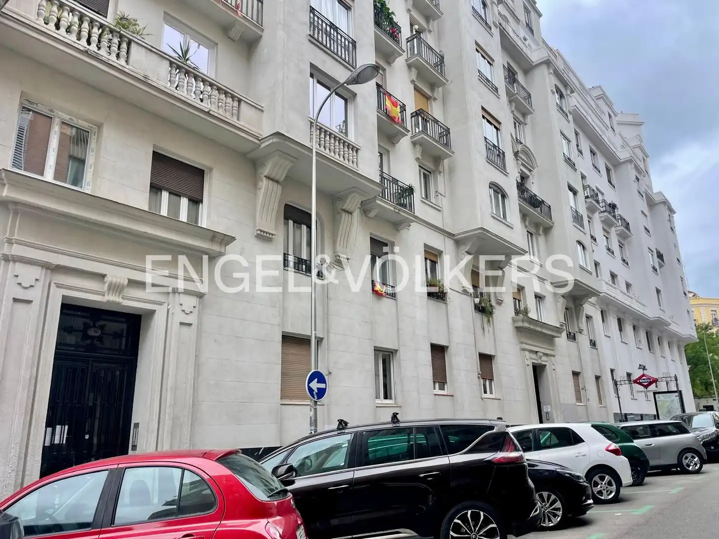 Außenansicht von Wohnung zur Miete in Madrid mit Klimaanlage, Heizung und Parkett