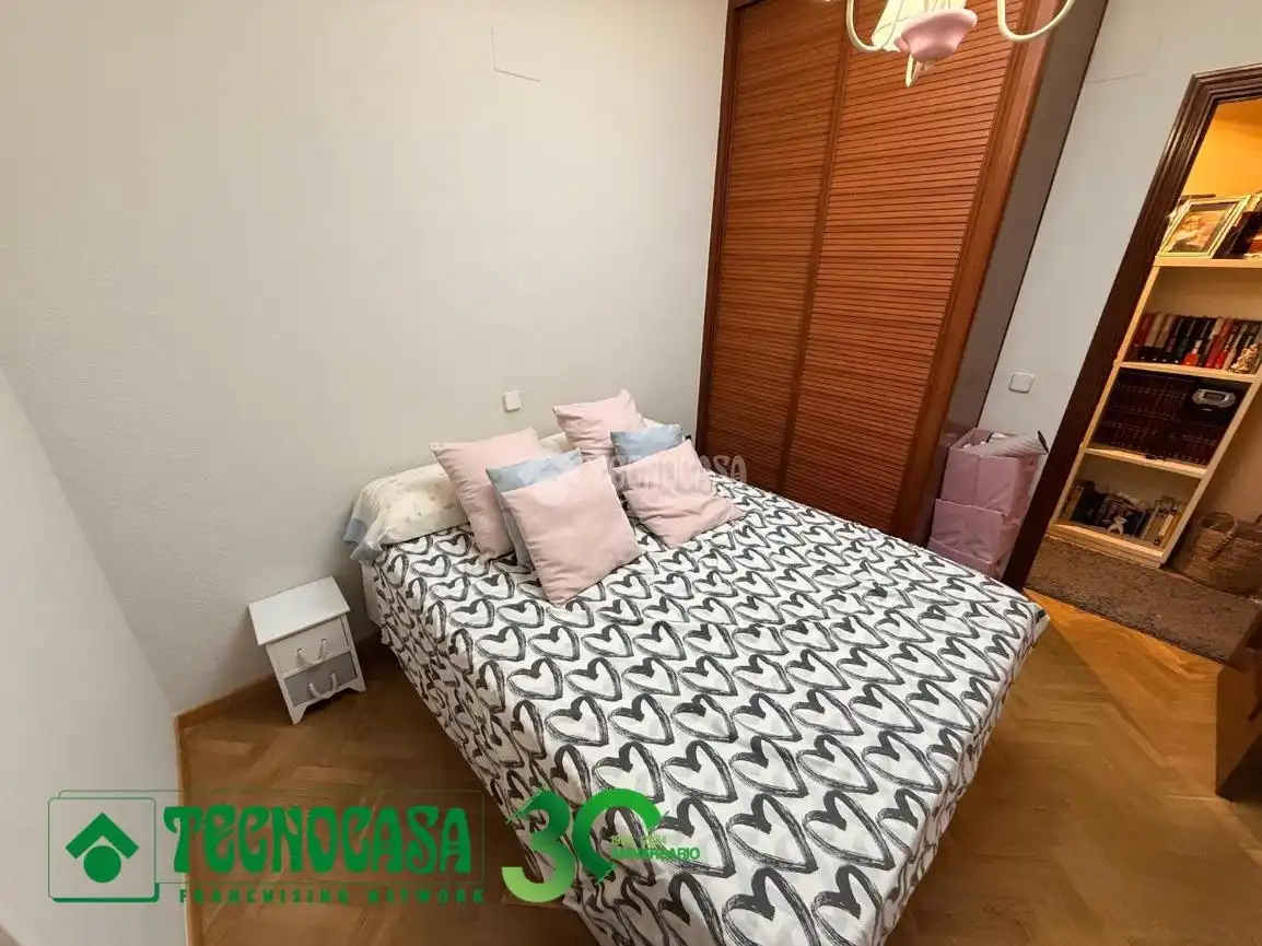 Schlafzimmer von Wohnung zum Verkauf in Toledo mit Klimaanlage, Heizung und Terrasse