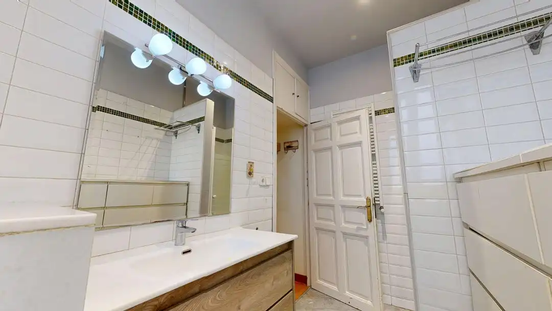 Baño de Piso en venta en Madrid con Aire acondicionado, Calefacción y Trastero