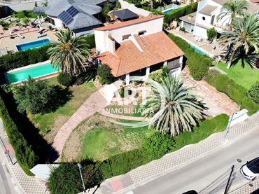 Haus mit Pool zum Verkauf in San Fernando