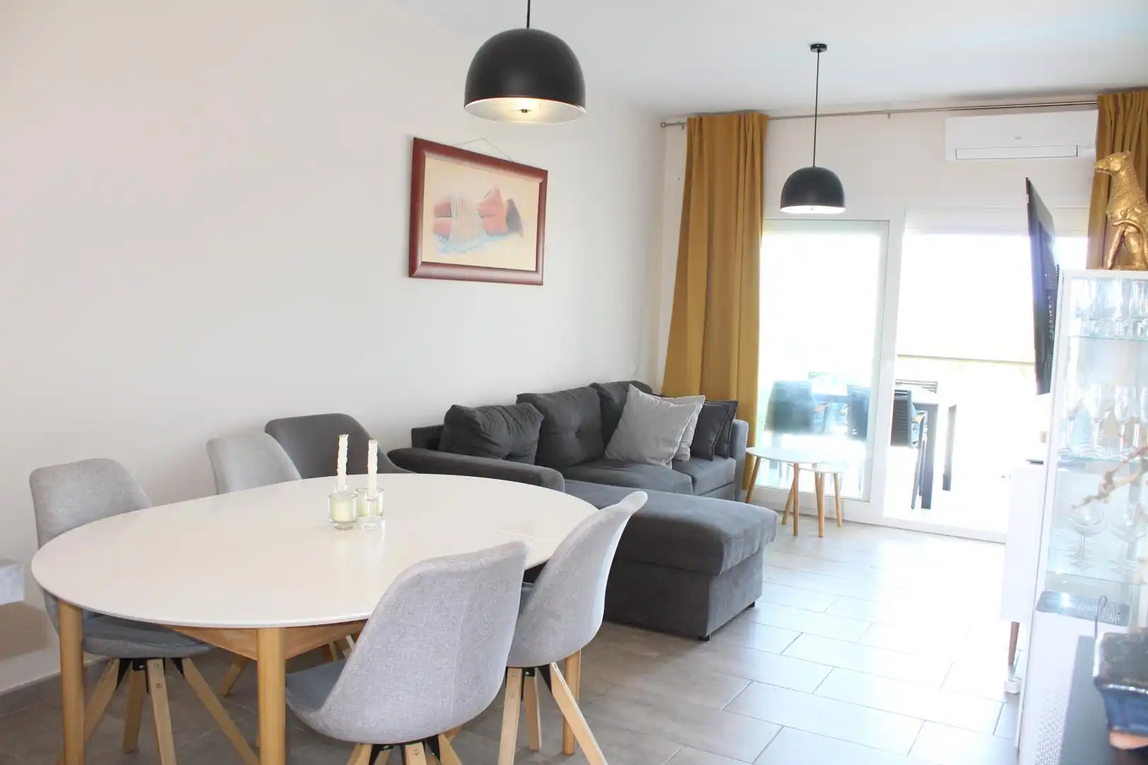 Sala de estar de Apartamento en venta en Roquetas de Mar con Aire acondicionado, Jardín privado y Piscina
