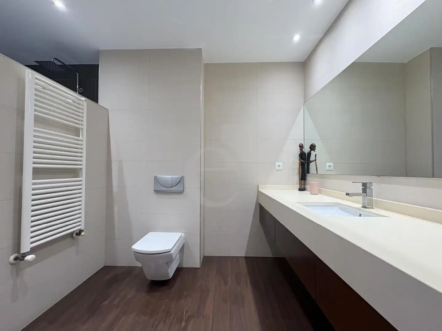 Badezimmer von Wohnung zur Miete in Torrent mit Klimaanlage, Heizung und Privatgarten