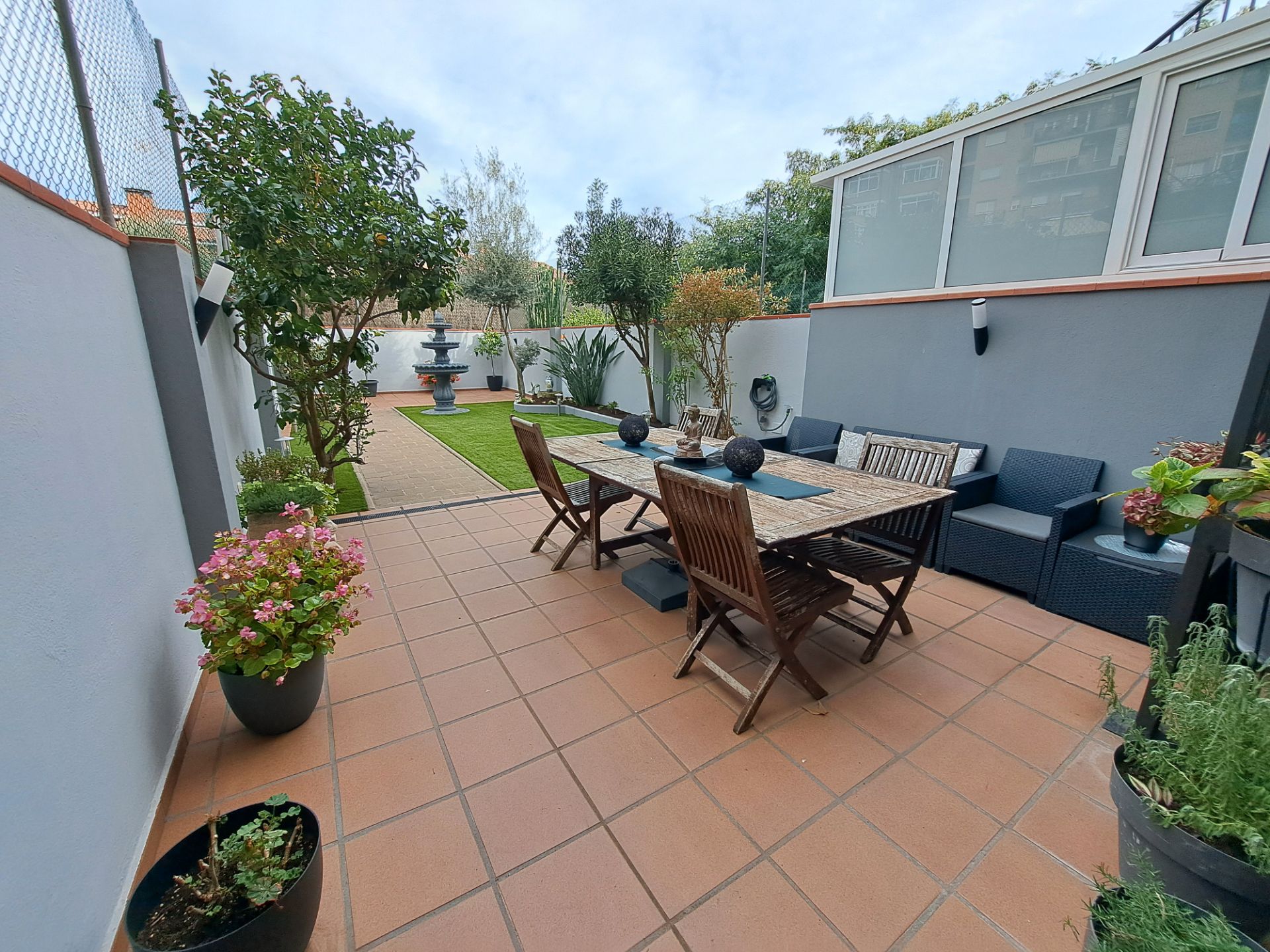 Terrassa de Casa adosada en venda en Mataró amb Aire condicionat, Calefacció i Jardí privat