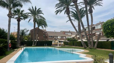 Foto 2 de Casa o xalet en venda a Calle de Los Deportistas Hermanos Torres, 9, Albufereta, Alicante