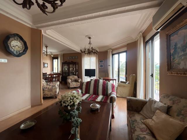 Piso en Venta en Avenida Juan Carlos I en Centro Ciudad