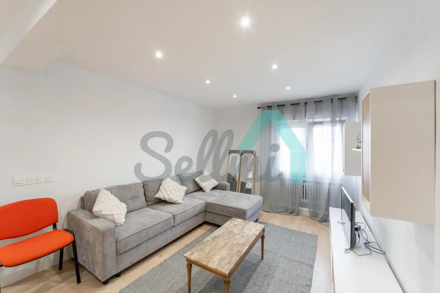 Flat with lift to rent in Calle Fernando Alonso Díaz, imagen 3