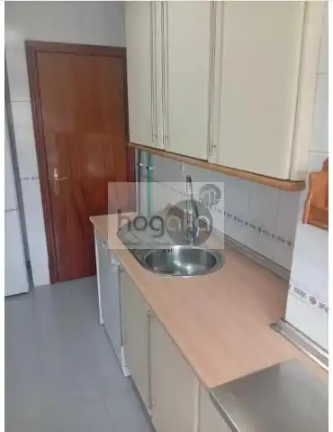 Flat for rent in El Cano - Los Bermejales