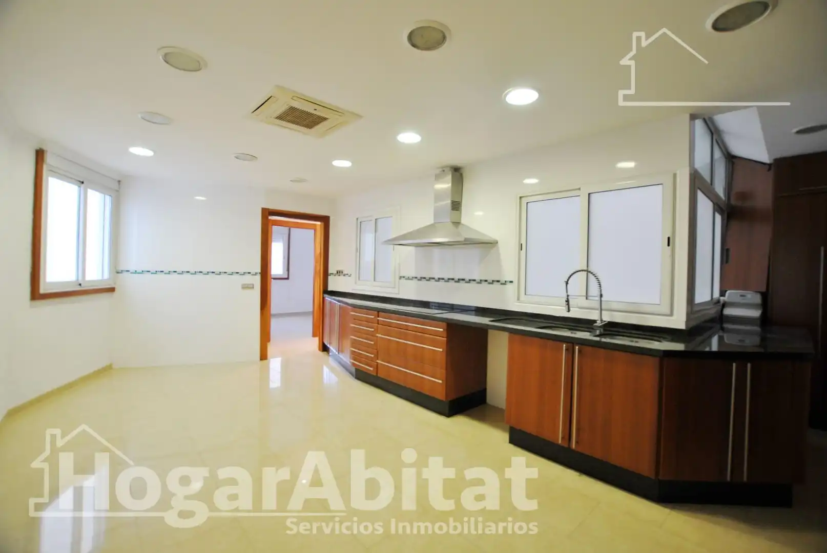 Wohnung mit Terrasse zum Verkauf in Avenida de la República Argentina, imagen 11