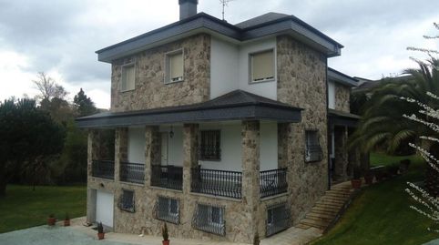 CASA EN PIÑOR