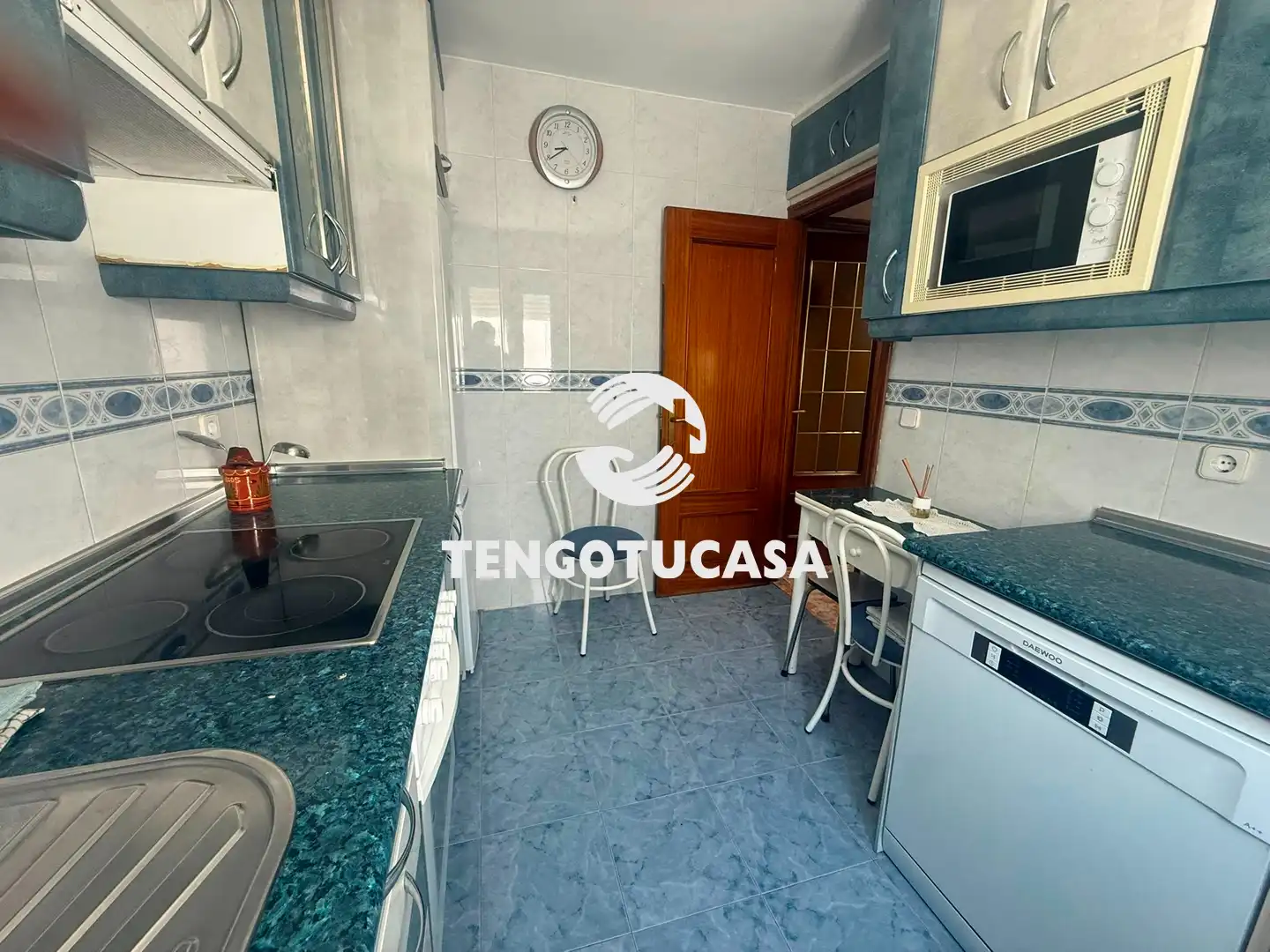 Kitchen of Flat for rent in Madrid