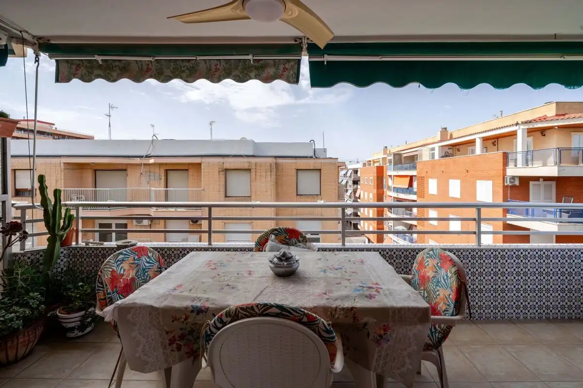 Piso con ascensor en venta en Calle San Miguel de Salinas, imagen 6