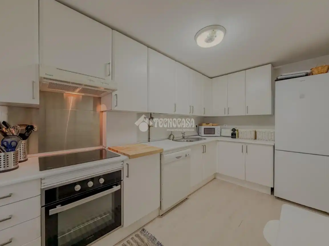 Cocina de Piso en venta en Rota con Aire acondicionado, Calefacción y Jardín privado