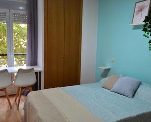 Dormitori de Apartament per a compartir en Getafe amb Moblat, Rentadora i Internet