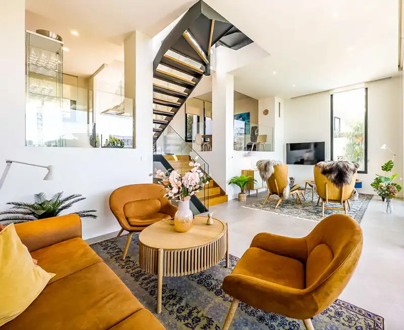 Wohnzimmer von Haus oder Chalet zum Verkauf in Marbella mit Klimaanlage, Heizung und Privatgarten